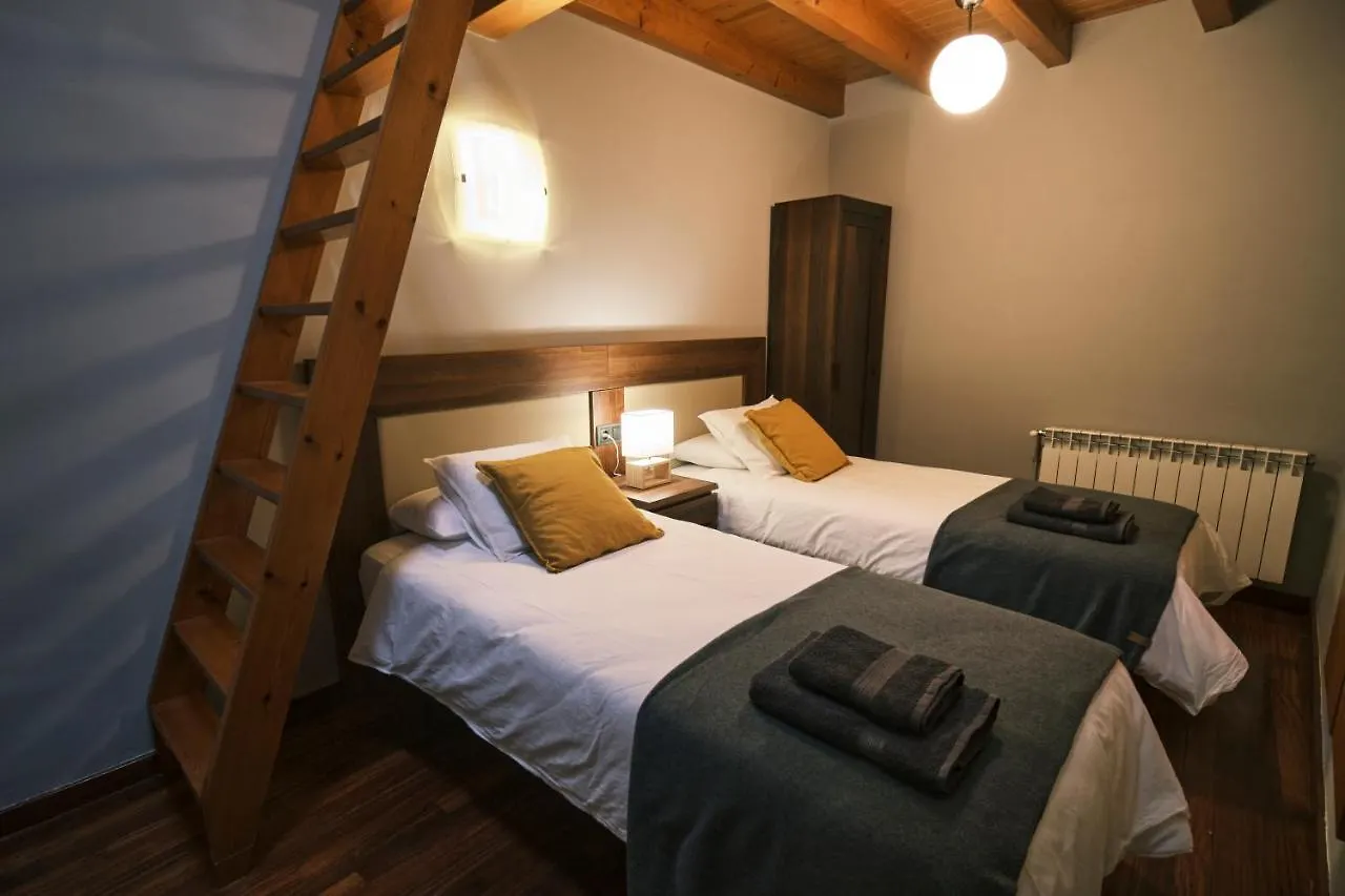 Magnolia Can Mateu, Bonito Apartamento Centrico Con Parking Camprodon 0*,